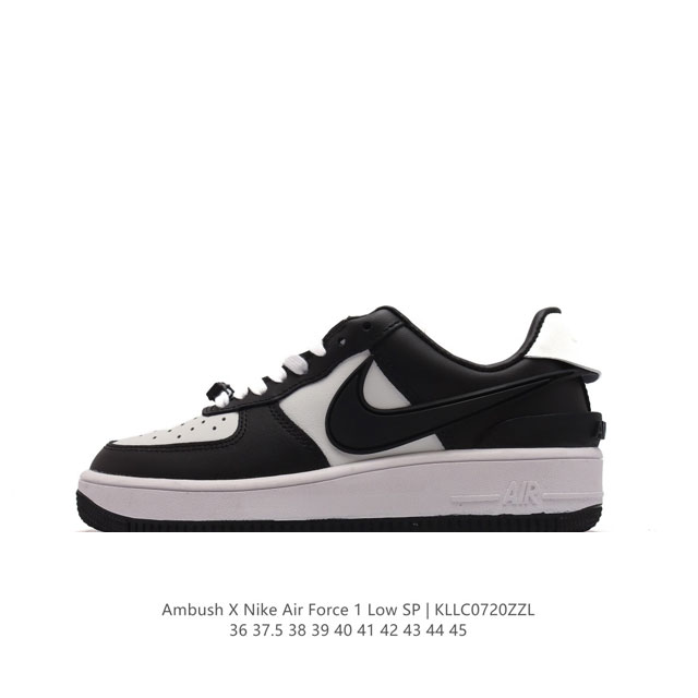 真标 耐克 空军一号 Af1 低帮休闲板鞋 Ambush X Nk Air Force 1'07 Low Sp 空军一号联名标志性的swoosh延伸至鞋跟之外，