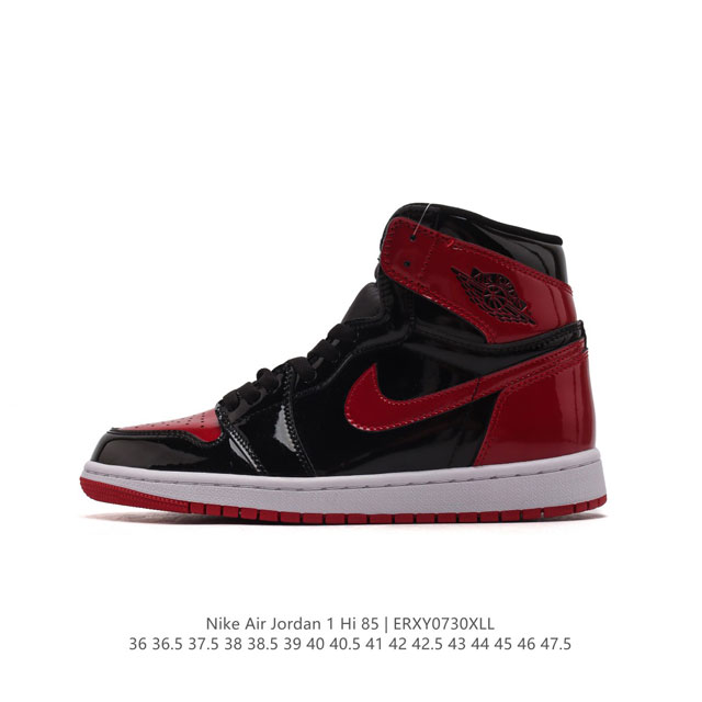 纯原版 耐克 Nike Air Jordan 1 Retro High Og 乔丹一代篮球鞋复刻运动鞋 皮面高帮板鞋的设计灵感源自运动夹克，带你重温入选球队时刻