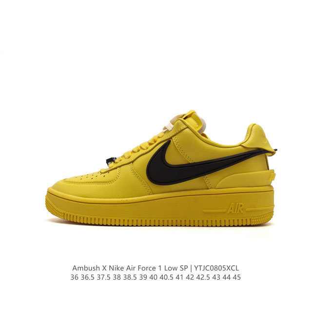 真标 耐克 空军一号 Af1 低帮休闲板鞋 Ambush X Nk Air Force 1'07 Low Sp 空军一号联名标志性的swoosh延伸至鞋跟之外，