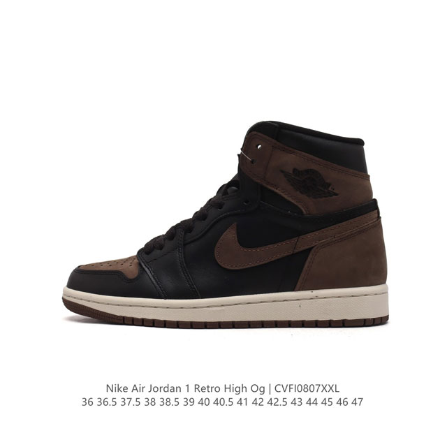 耐克 男女鞋 Nike Air Jordan 1 Retro High Og 乔丹一代aj1 乔1 Aj1 篮球鞋复刻运动鞋。皮面高帮板鞋的设计灵感源自运动夹克