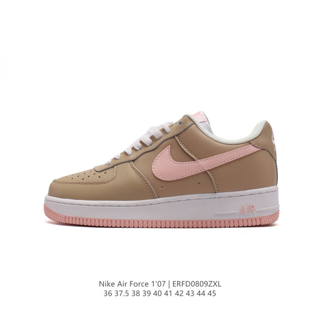 耐克 Nike Air Force 1 '07 Low 空军一号含气垫 低帮百搭厚底增高休闲运动板鞋。柔软、弹性十足的缓震性能和出色的中底设计，横跨复古与现代的