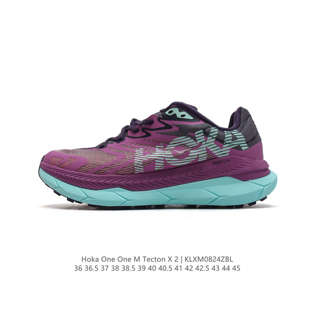 Hoka Tecton X 2轻盈系列缓震透气跑鞋 #新系列中底依旧是经典的模压eva材料，同时做到了重量更轻，在重新调教后的全新中底泡棉比上一代更轻盈、更柔软