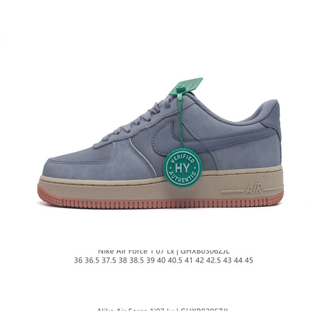 公司级 附赠送logo清洁刷 耐克nike Air Force 1 Low 空军一号 Af1 低帮百搭休闲运动板鞋。柔软、弹性十足的缓震性能和出色的中底设计，横