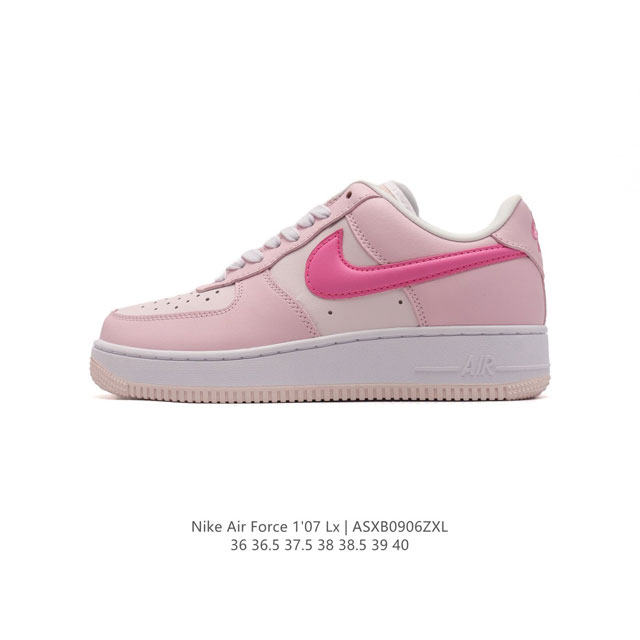 头层皮 耐克 Nike Air Force 1 '07 Low 空军一号含气垫 低帮百搭厚底增高休闲运动板鞋。柔软、弹性十足的缓震性能和出色的中底设计，横跨复古