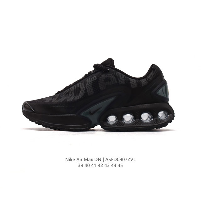 全新nike Air Max Dn 运动鞋 时尚跑步鞋，豆荚造型气垫吸睛！鞋面采用织物材质打造，提供舒适的穿着体验。这款鞋不仅具有时尚的外观，还融合了许多经典的