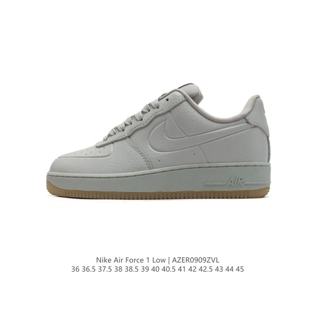 耐克 Nike Air Force 1 '07 Low 空军一号含气垫 低帮百搭厚底增高休闲运动板鞋。柔软、弹性十足的缓震性能和出色的中底设计，横跨复古与现代的