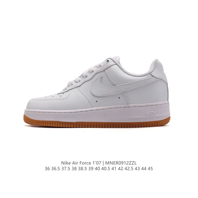 耐克 Nike Air Force 1 '07 Low 空军一号含气垫 低帮百搭厚底增高休闲运动板鞋 小白鞋 。柔软、弹性十足的缓震性能和出色的中底设计，横跨复