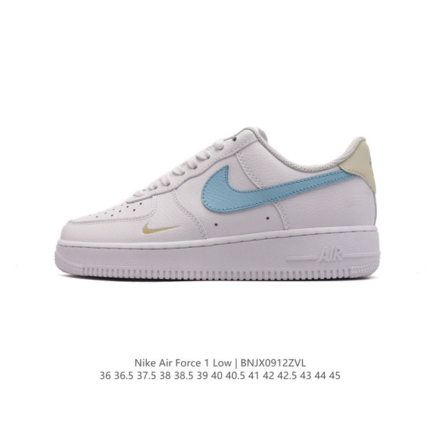 耐克 Nike Air Force 1 '07 Low 空军一号含气垫 低帮百搭厚底增高休闲运动板鞋 小白鞋 。柔软、弹性十足的缓震性能和出色的中底设计，横跨复