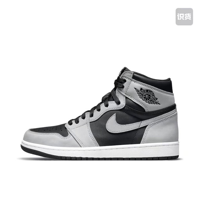 真二层耐克 Nike Air Jordan 1 Retro High Og 乔丹一代aj1 乔1 Aj1 高帮篮球鞋复刻运动鞋 皮面高帮板鞋的设计灵感源自运动夹