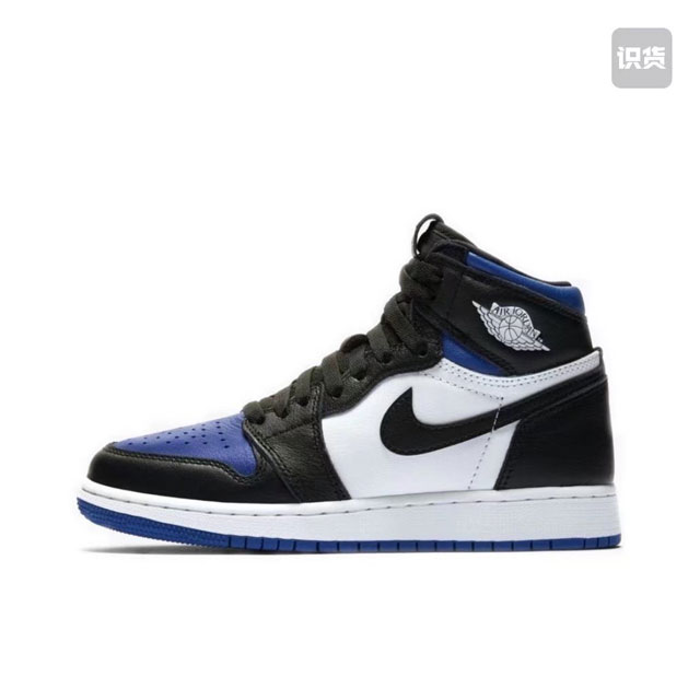 真二层耐克 Nike Air Jordan 1 Retro High Og 乔丹一代aj1 乔1 Aj1 高帮篮球鞋复刻运动鞋 皮面高帮板鞋的设计灵感源自运动夹