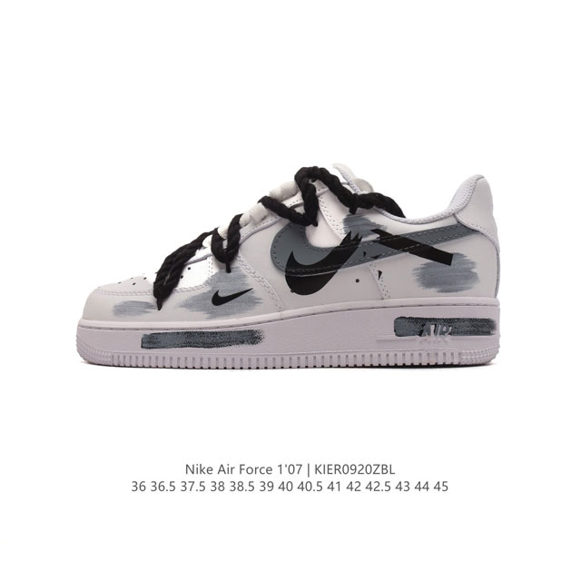 耐克 Nike Air Force 1 '07 Low 空军一号含气垫 解构绑带 双鞋带 低帮百搭厚底增高休闲运动板鞋。柔软、弹性十足的缓震性能和出色的中底设计