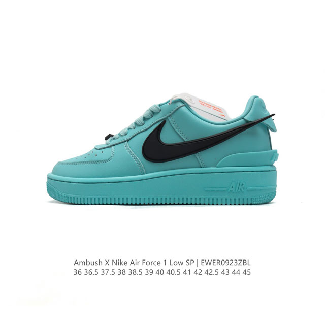 公司级 耐克 空军一号 Af1 低帮休闲板鞋 Ambush X Nk Air Force 7 Low Sp 空军一号联名标志性的swoosh延伸至鞋跟之外，鞋舌