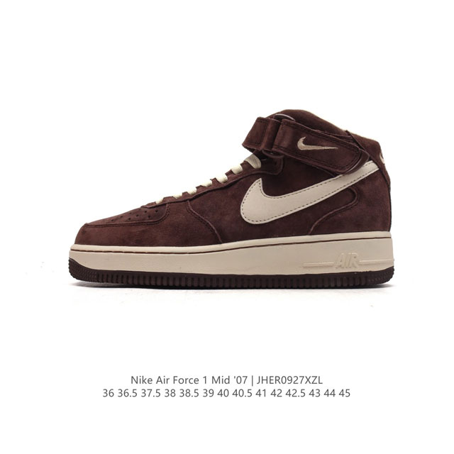 公司级 耐克 Nike Air Force 1 ‘07 空军一号 Af1 中帮魔术贴百搭休闲运动板鞋。Nike Air Force 1 '07 Mid 空军一号