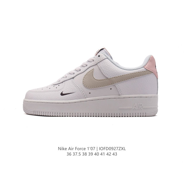 耐克 Nike Air Force 1 '07 Low 空军一号含气垫 小白鞋 低帮百搭厚底增高休闲运动板鞋。柔软、弹性十足的缓震性能和出色的中底设计，横跨复古