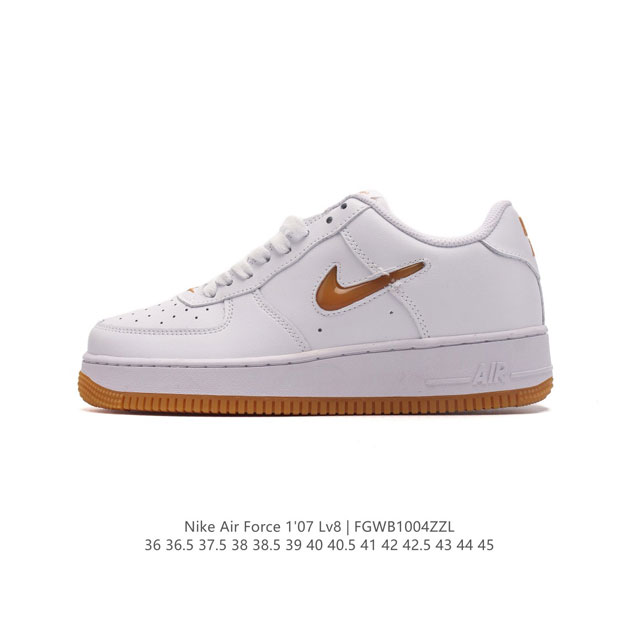 耐克 Nike Air Force 1 '07 Low 空军一号含气垫 小白鞋 低帮百搭厚底增高休闲运动板鞋。柔软、弹性十足的缓震性能和出色的中底设计，横跨复古