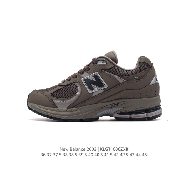 新百伦 New Balance 2002R 跑鞋 男女运动鞋厚底老爹鞋。沿袭了面世之初的经典科技，以 Encap 中底配以升级版 N-Ergy 缓震物料。鞋面则