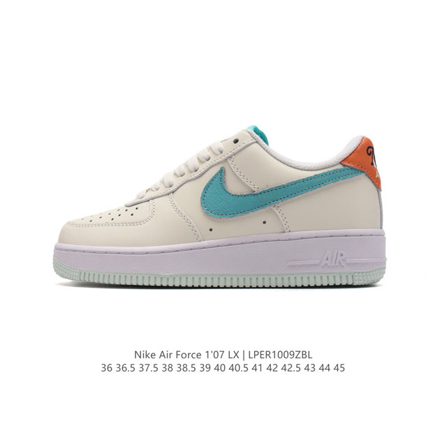 耐克 Nike Air Force 1 '07 Low 空军一号含气垫 小白鞋 低帮百搭厚底增高休闲运动板鞋。柔软、弹性十足的缓震性能和出色的中底设计，横跨复古