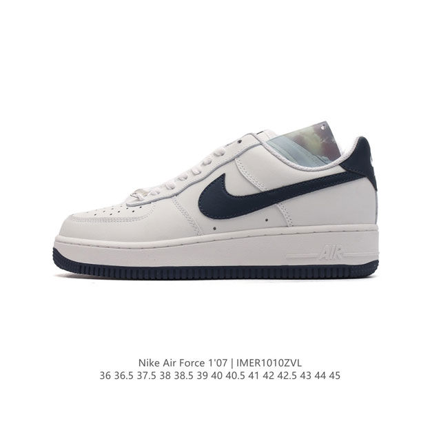 耐克 Nike Air Force 1 '07 Low 空军一号含气垫 低帮百搭厚底增高休闲运动板鞋 小白鞋 。柔软、弹性十足的缓震性能和出色的中底设计，横跨复