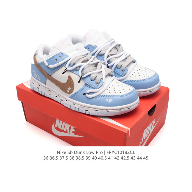 耐克 男女鞋 Nike Dunk Low 运动鞋解构绑带 双鞋带 复古板鞋，尽情迈步，彰显个性风采。采用柔软皮革鞋面，经久耐穿，塑就如元年款 Dunk 般的复古