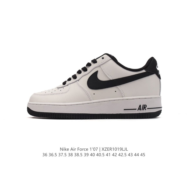 耐克 Nike Air Force 1 '07 Low 空军一号含气垫 低帮百搭厚底增高休闲运动板鞋。柔软、弹性十足的缓震性能和出色的中底设计，横跨复古与现代的