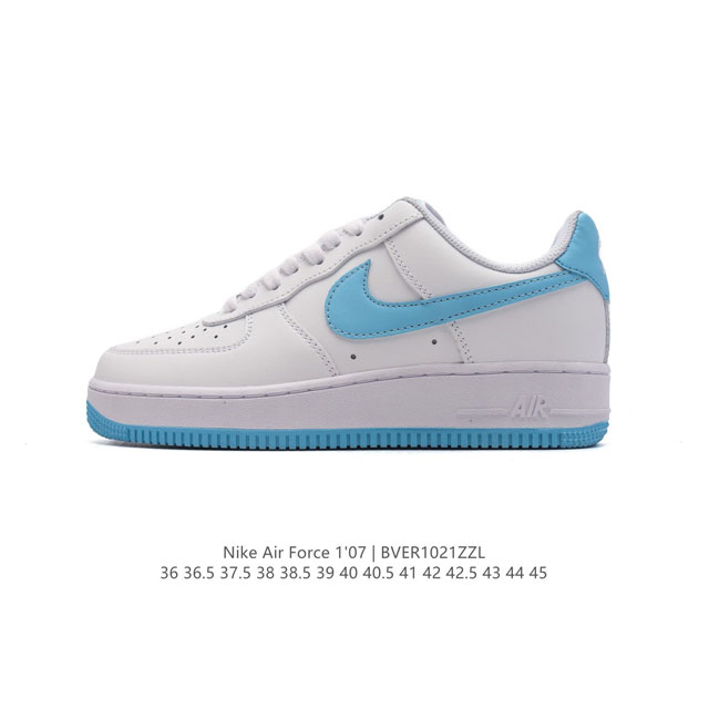 耐克 Nike Air Force 1 '07 Low 空军一号含气垫 低帮百搭厚底增高休闲运动板鞋。柔软、弹性十足的缓震性能和出色的中底设计，横跨复古与现代的