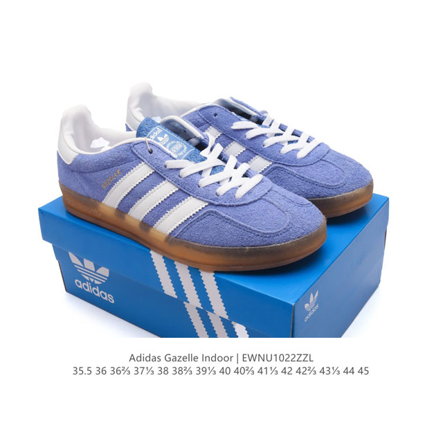 阿迪达斯 Adidas Originals Gazelle Indoor复古三叶草防滑透明橡胶板鞋经典运动鞋。这款经典鞋,忠于原版设计,缀撞色三条纹和鞋跟饰片。