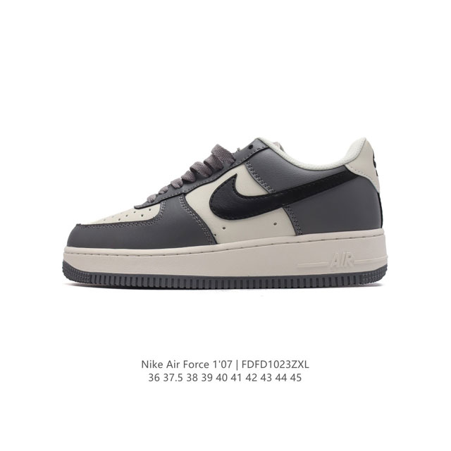 耐克 Nike Air Force 1 '07 Low 空军一号含气垫 小白鞋 低帮百搭厚底增高休闲运动板鞋。柔软、弹性十足的缓震性能和出色的中底设计，横跨复古