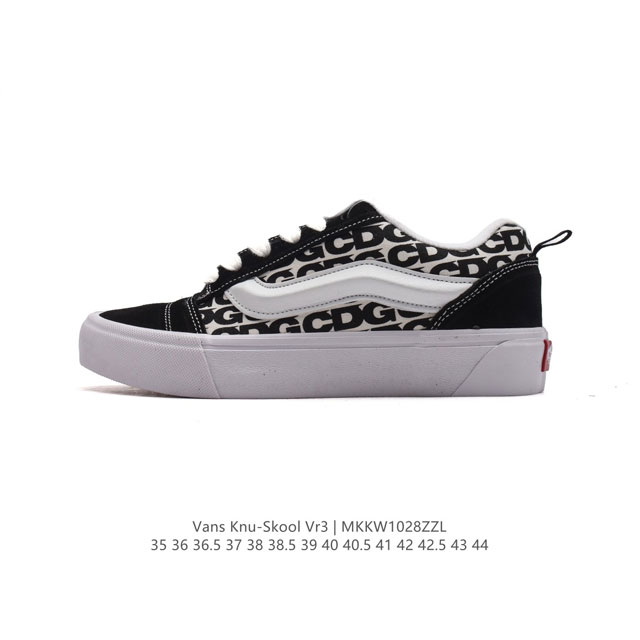 万斯 Vans Knu-Skool VR3 LX 面包鞋帆布鞋面。坎普尔 茱利安系列低帮复古硫化休闲运动板鞋“肥胖版大LOGO”要说整个年最为热门的鞋型之一，