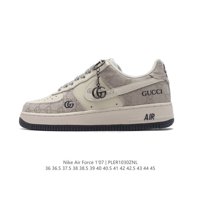 公司级 耐克 Nike Air Force 1 '07 Low 空军一号含气垫 小白鞋 GUCCI联名 低帮百搭厚底增高休闲运动板鞋。柔软、弹性十足的缓震性能和