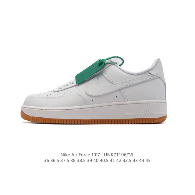 耐克 Nike Air Force 1 '07 Low 空军一号 含气垫 小白鞋 低帮百搭厚底增高休闲运动板鞋。柔软、弹性十足的缓震性能和出色的中底设计，横跨复