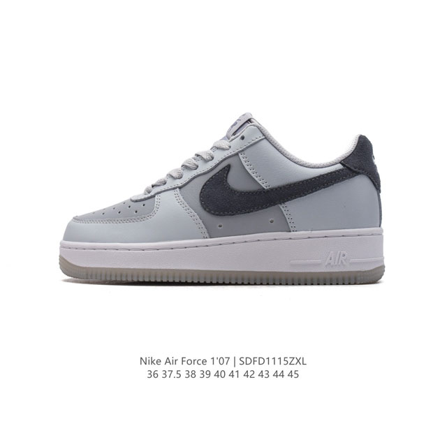 耐克 Nike Air Force 1 '07 Low 空军一号含气垫 低帮百搭厚底增高休闲运动板鞋。柔软、弹性十足的缓震性能和出色的中底设计，横跨复古与现代的