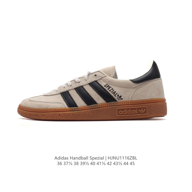 公司级 阿迪达斯 Adidas Handball Spezial 低帮三叶草学院风复古休闲板鞋 德训鞋 橡胶底柔软皮革面经典运动鞋板鞋。圆头、缝合拼接设计、正面