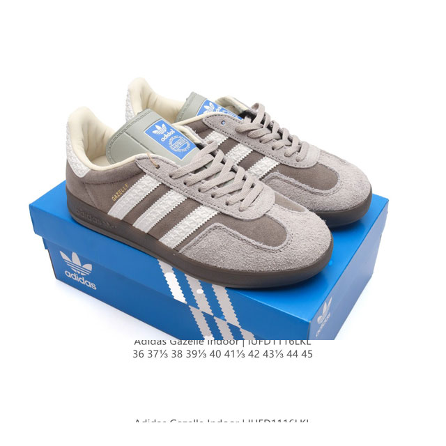 真标 阿迪达斯 Adidas Originals Gazelle Indoor复古三叶草防滑透明橡胶板鞋经典运动鞋。这款经典鞋,忠于原版设计,缀撞色三条纹和鞋跟