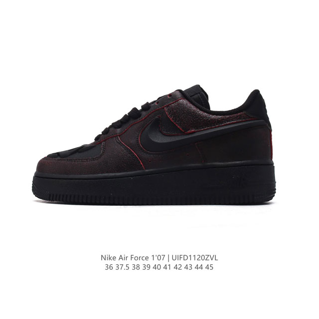 耐克 Nike Air Force 1 '07 Low 空军一号含气垫 低帮百搭厚底增高休闲运动板鞋。柔软、弹性十足的缓震性能和出色的中底设计，横跨复古与现代的