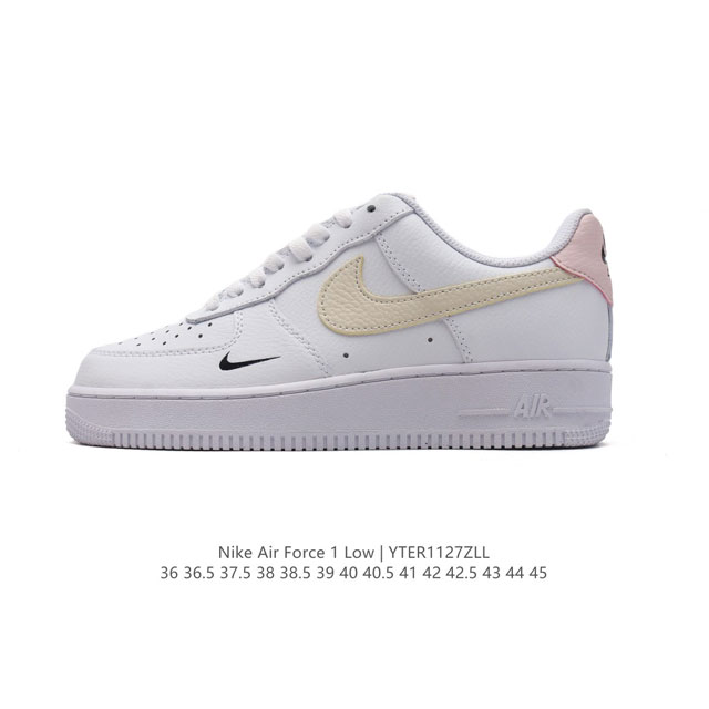 耐克 Nike Air Force 1 '07 Low 空军一号含气垫 小白鞋 低帮百搭厚底增高休闲运动板鞋。柔软、弹性十足的缓震性能和出色的中底设计，横跨复古