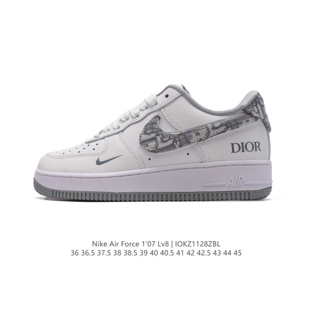 耐克 Nike Air Force 1 '07 Low 空军一号含气垫 小白鞋 低帮百搭厚底增高休闲运动板鞋。柔软、弹性十足的缓震性能和出色的中底设计，横跨复古