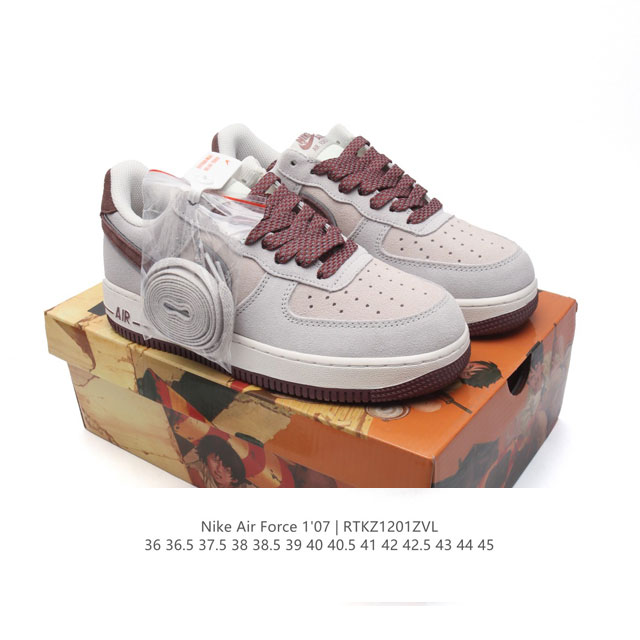 耐克 Nike Air Force 1 '07 Low 空军一号含气垫 小白鞋 低帮百搭厚底增高休闲运动板鞋。柔软、弹性十足的缓震性能和出色的中底设计，横跨复古