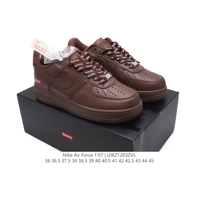 耐克 Nike Air Force 1 '07 Low 空军一号含气垫 小白鞋 低帮百搭厚底增高休闲运动板鞋。柔软、弹性十足的缓震性能和出色的中底设计，横跨复古