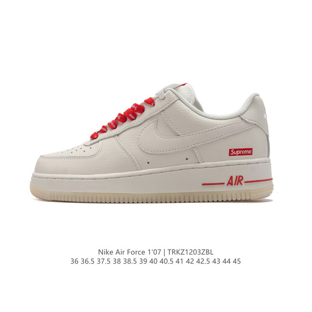 耐克 Nike Air Force 1 '07 Low 空军一号含气垫 小白鞋 低帮百搭厚底增高休闲运动板鞋。柔软、弹性十足的缓震性能和出色的中底设计，横跨复古