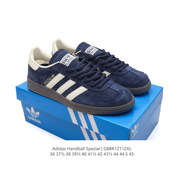 阿迪达斯 Adidas Handball Spezial 低帮三叶草学院风复古休闲板鞋 德训鞋 橡胶底柔软皮革面经典运动鞋板鞋。圆头、缝合拼接设计、正面绑带、鞋