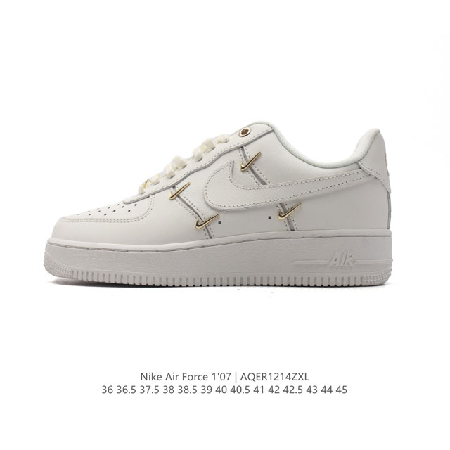 耐克 Nike Air Force 1 '07 Low 空军一号含气垫 小白鞋 低帮百搭厚底增高休闲运动板鞋。柔软、弹性十足的缓震性能和出色的中底设计，横跨复古