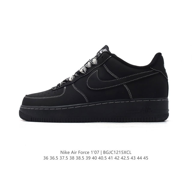 公司级 耐克 Nike Air Force 1 '07 Low 空军一号含气垫 小白鞋 低帮百搭厚底增高休闲运动板鞋。柔软、弹性十足的缓震性能和出色的中底设计，