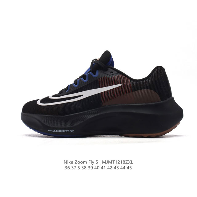 耐克 Nike Zoom Fly 5 运动鞋公路跑鞋竞速跑步鞋厚底增高老爹鞋。采用耐用的设计，不仅可以部署在您最喜欢的比赛的起跑线上，还可以部署在征服后的几天和