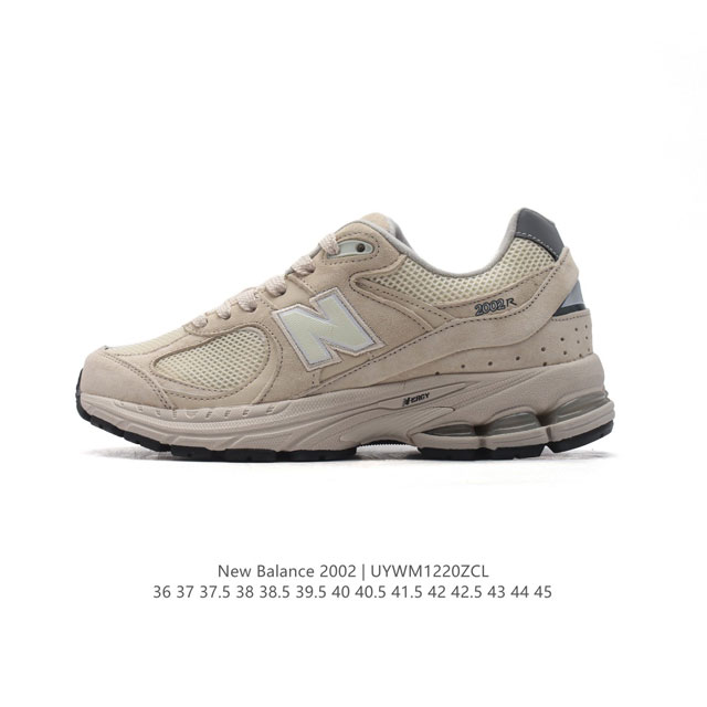 新百伦 New Balance 2002R 跑鞋 男女运动鞋厚底老爹鞋。沿袭了面世之初的经典科技，以 Encap 中底配以升级版 N-Ergy 缓震物料。鞋面则