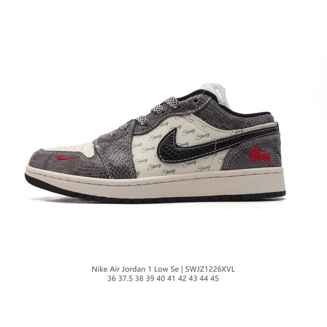 公司级 耐克 乔丹air Jordan 1 Low Aj1 乔1 乔丹1代aj1 低帮复古文化休闲运动篮球鞋。该鞋款从 1985 年元年款汲取设计灵感，焕新演绎