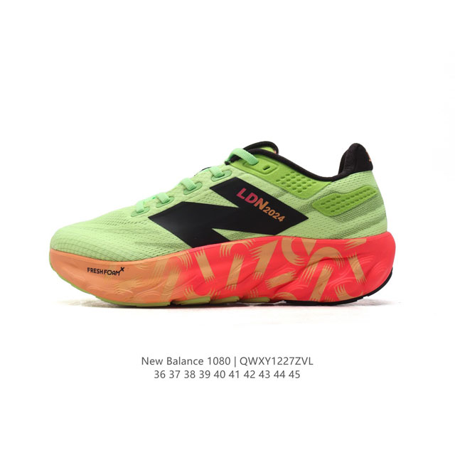 新百伦 New Balance Fresh Foam X 1080 V14 男款舒适缓冲跑步运动鞋。这款鞋将可靠的舒适性和高性能相结合，为日常穿着和比赛日提供了