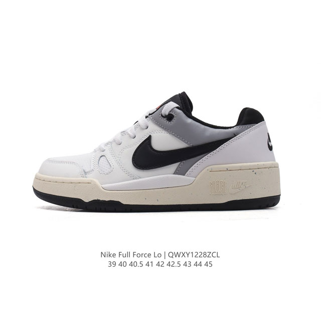 耐克 Nike 全新鞋型 来了！Nike Full Force Low 时尚复古运动板鞋，复古气质爆棚！近年来复古风的兴起，众多品牌纷纷推出自己的全新鞋款，势必