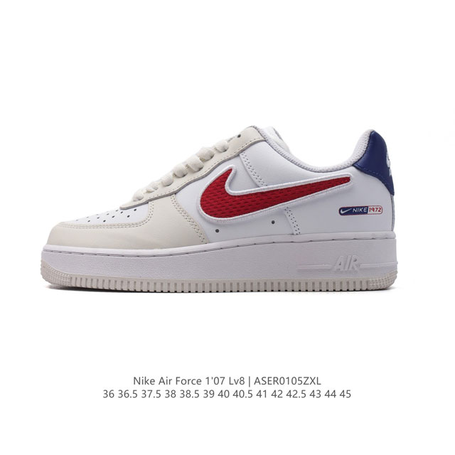 耐克 Nike Air Force 1 '07 Low 空军一号含气垫 低帮百搭厚底增高休闲运动板鞋。柔软、弹性十足的缓震性能和出色的中底设计，横跨复古与现代的