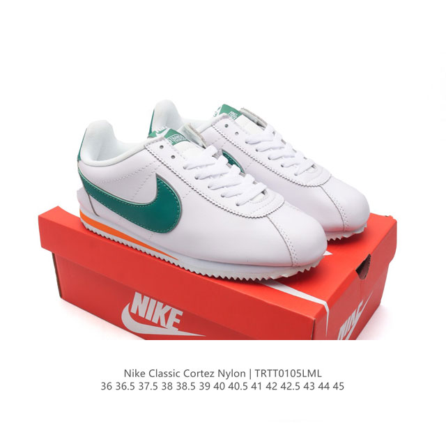 Nike Classic Cortez Nylon 耐克阿甘鞋男女子运动鞋。秉承元年款经典风格，糅合防水鞋面设计，令双足保持干爽舒适。防水锦纶鞋面强势抵御风雨侵