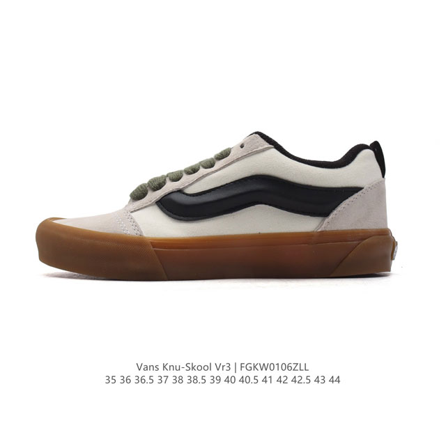 万斯 Vans Knu-Skool Vr3 Lx 面包鞋皮革鞋面。坎普尔 茱利安系列低帮复古硫化休闲运动板鞋“肥胖版大logo”要说整个年最为热门的鞋型之一，